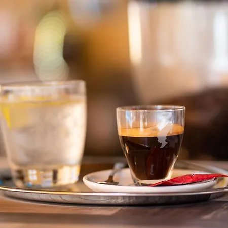 Dolphin Beach-делфин бийч Rawda