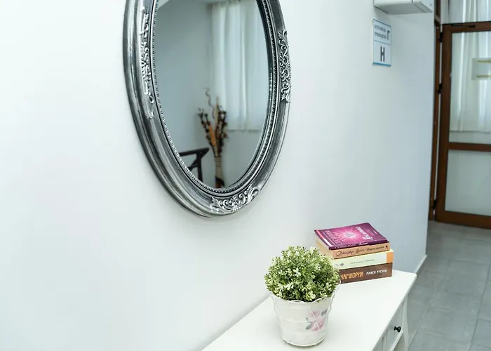 Dolphin Beach-делфин бийч Хотел Равда