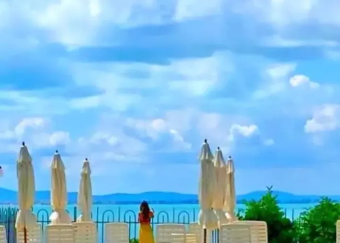 Dolphin Beach-делфин бийч Равда