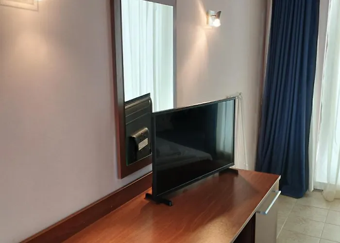 Хотел Dolphin Beach-делфин бийч